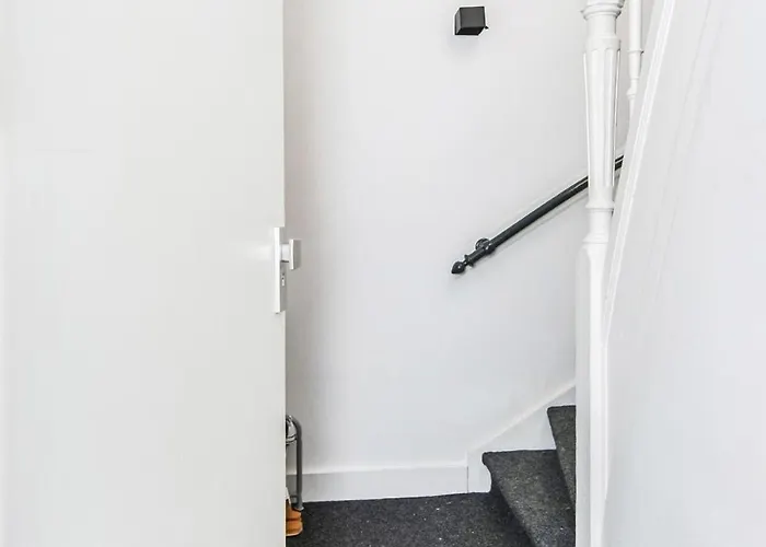 Apartman Beautiful House By The Sea On A-location *