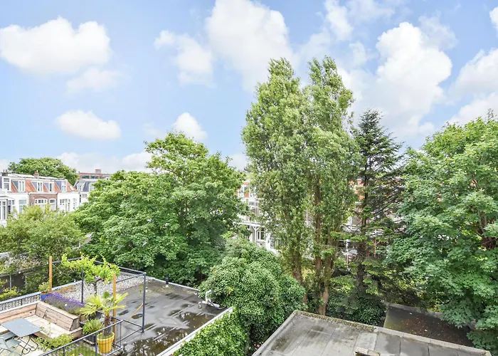 Beautiful House By The Sea On A-location * Hága