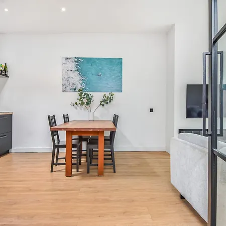 アパート Beautiful House By The Sea On A-location *